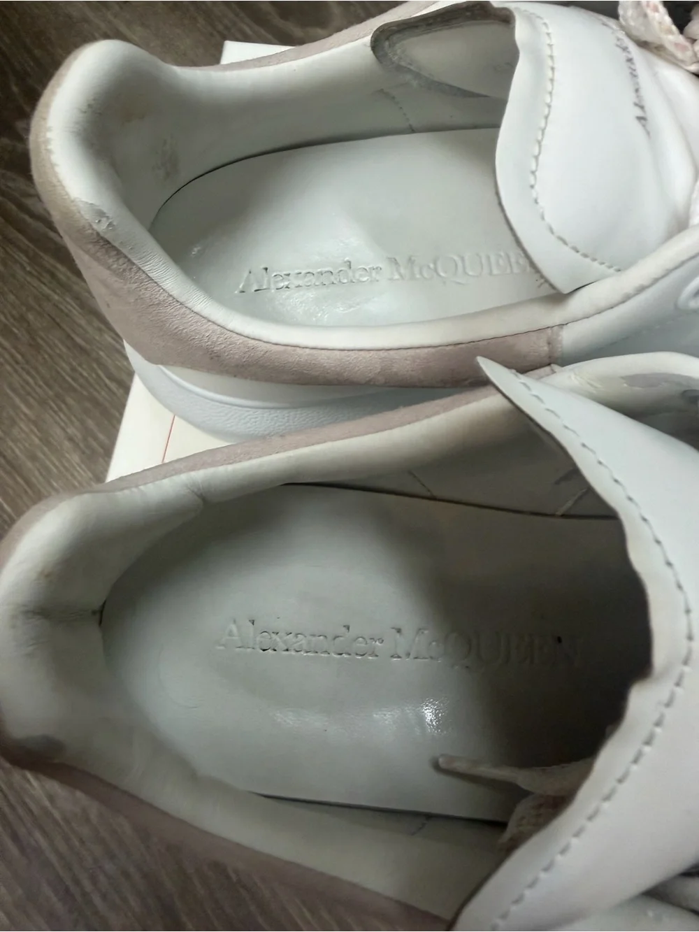 Alexander McQueen White Leather Sneakers with Blush-Patterned Laces